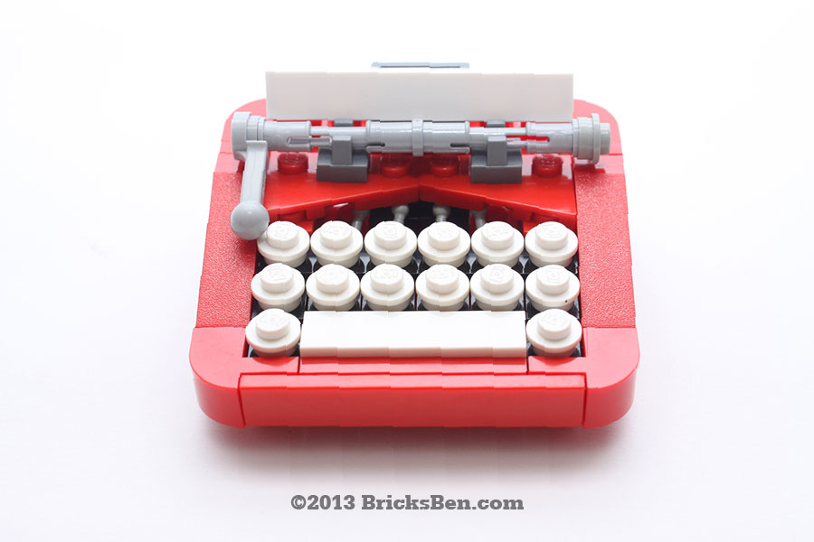 bricksben-lego-typewriter-1.jpg
